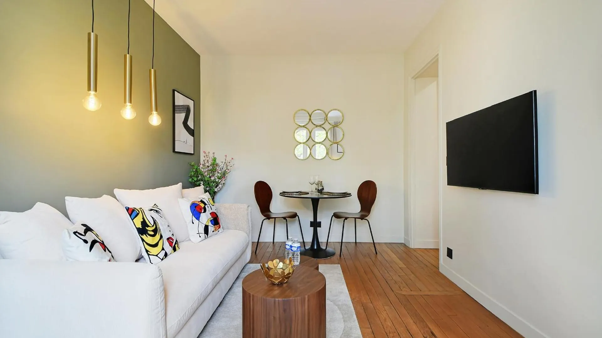 Apartment Luxury Flat By Les Maisons De Charloc Homes