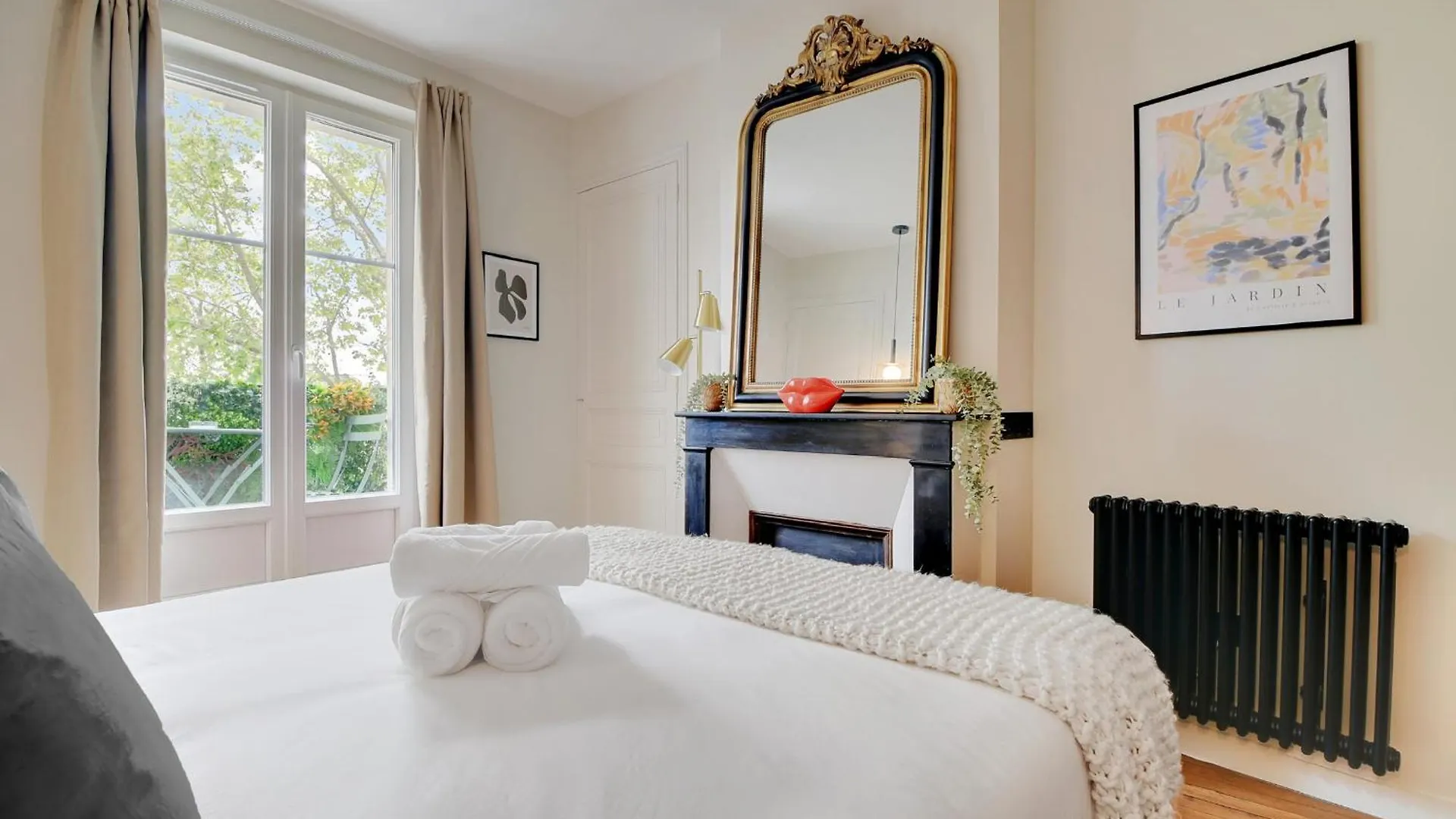 Luxury Flat By Les Maisons De Charloc Homes Paris