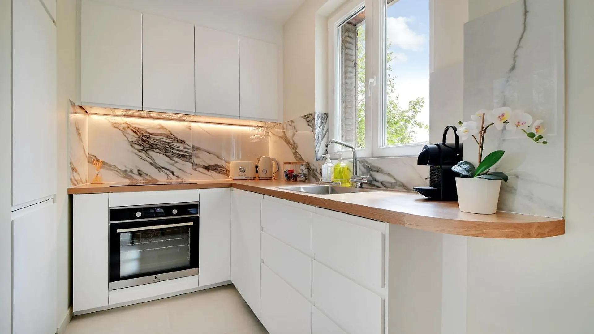 Luxury Flat By Les Maisons De Charloc Homes